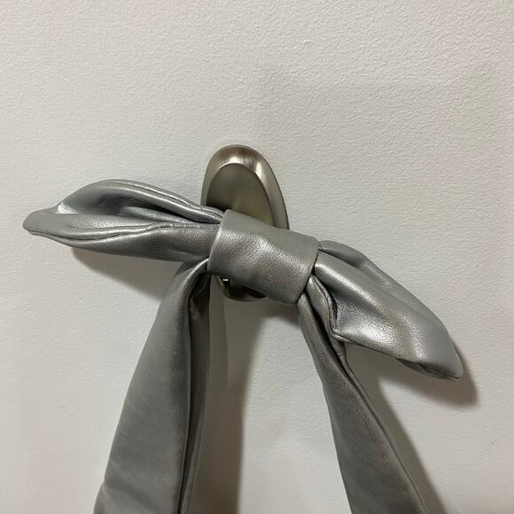 Nordstrom Y2K Silver Shoulder Bag, Bow detail - Picture 8 of 14